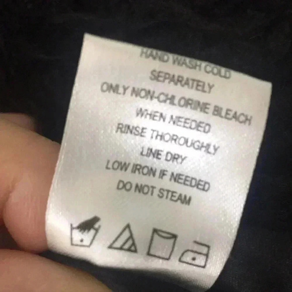 Amanda Charles fuzzy furry black medium jacket with pockets B2 - Picture 6 of 6